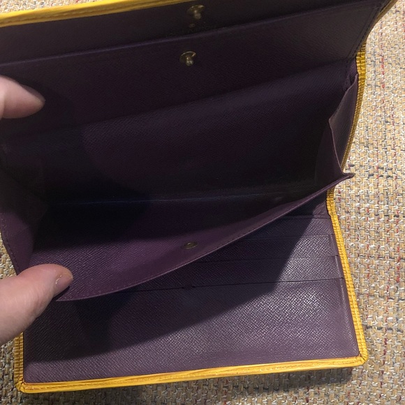 LOUIS VUITTON Sarah International Wallet Yellow epi leather Trifold Full Length - Picture 8 of 14
